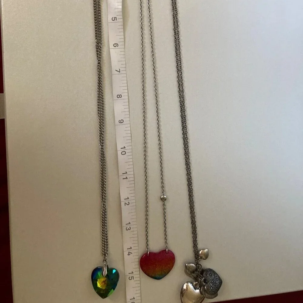 Lot of 3 Aeropostale Silver Tone Heart Charms Pendant Necklace Heart preloved - Picture 6 of 8